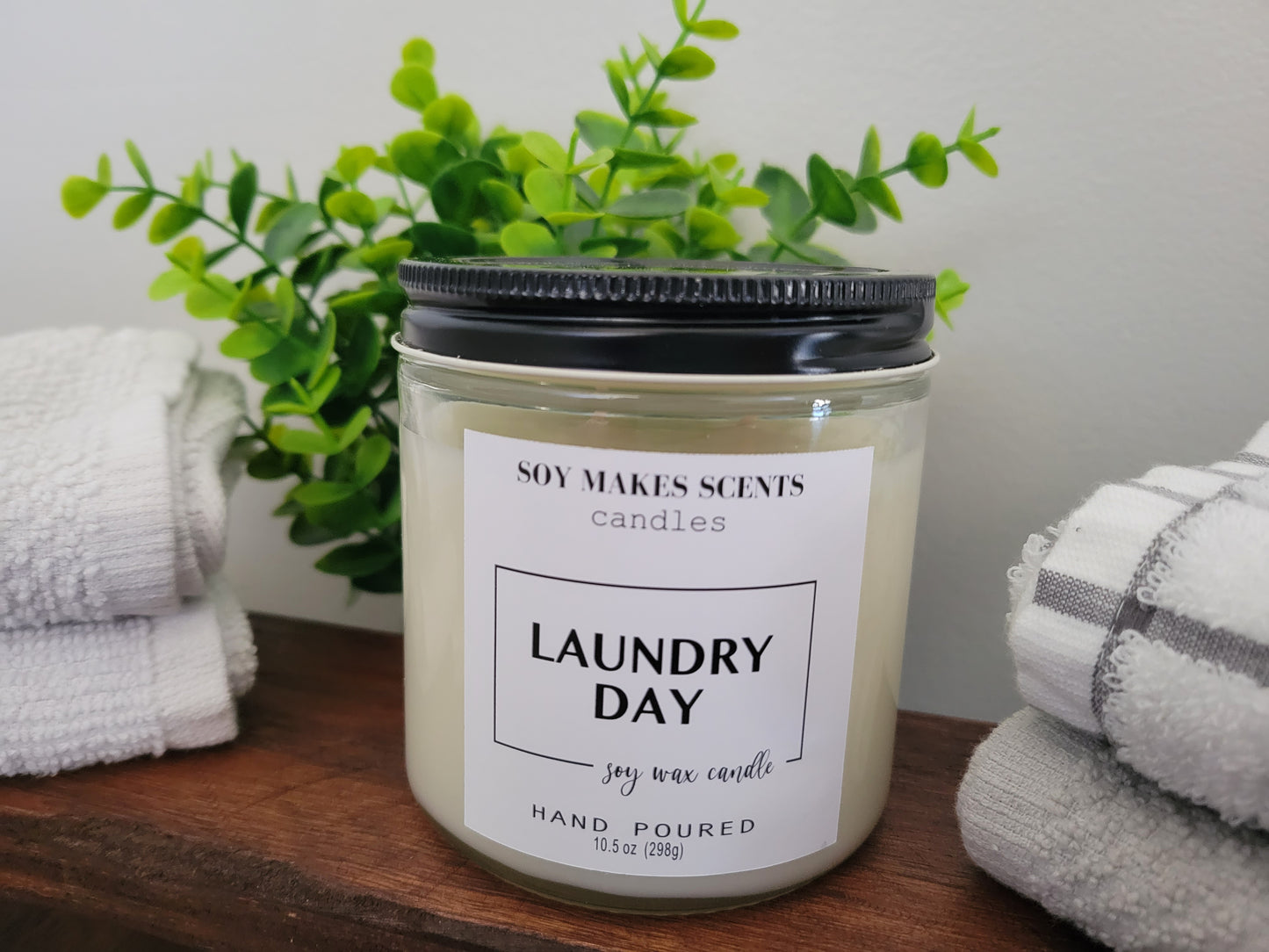 Laundry Day 10.5oz soy wax candle
