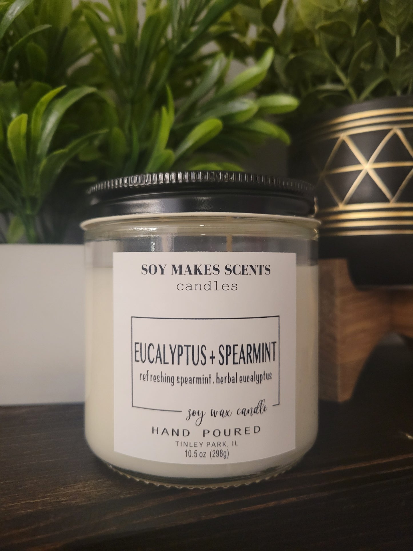 Eucalyptus & Spearmint 10.5oz soy wax candle