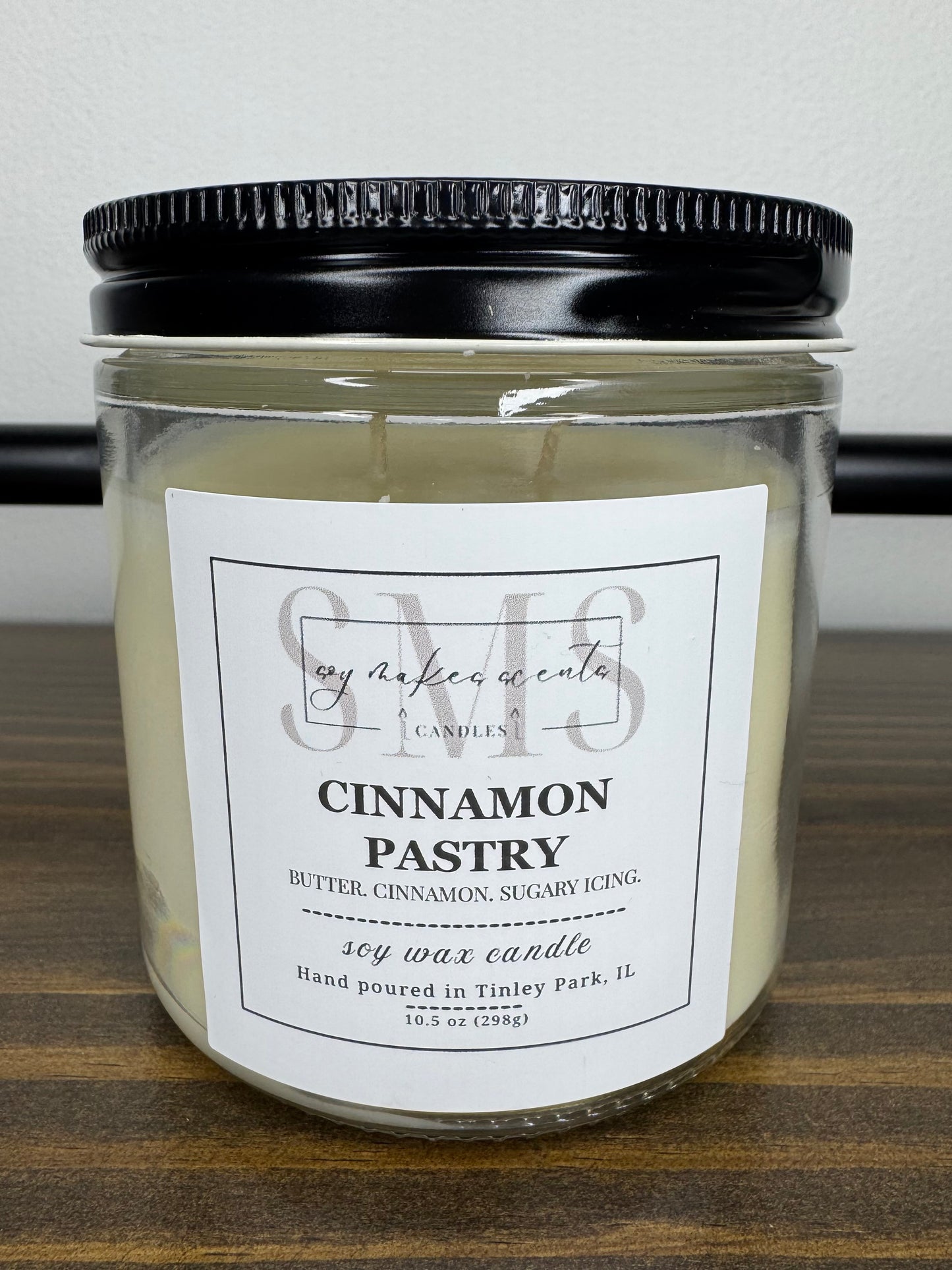 Cinnamon Pastry 10.5 oz soy wax candle